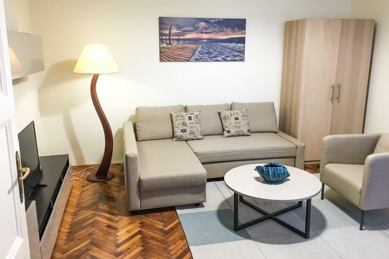 Kingdom & Car Parking On-site & Aircon & Quiet & Family Friendly Apartmán *