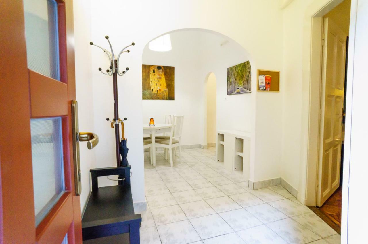 Kingdom & Car Parking On-site & Aircon & Quiet & Family Friendly Budapešť